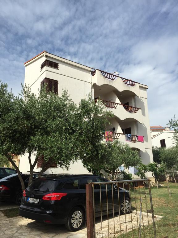 Apartments Villa Cherry Novalja Exterior photo